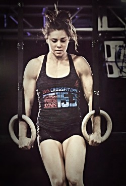 onlyfitgirls:  Julie Foucher 15.3 by @purepharma