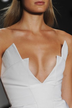 whore-for-couture:  coc-o:  oh  Haute Couture