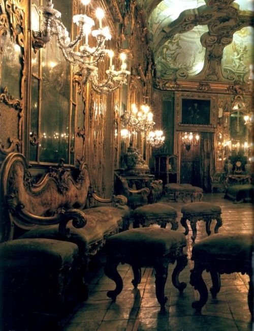 ghostlywriterr:Palazzo Valguarnera-Gangi. Palermo, Sicily.