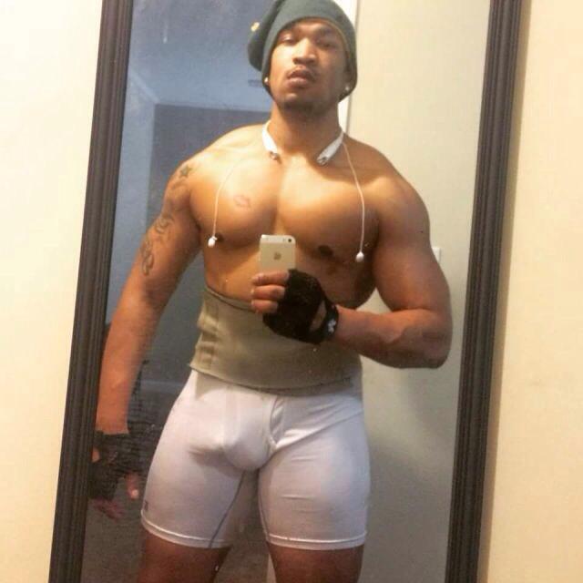 jaydev101:  He’s so thick, 😍😍😍 