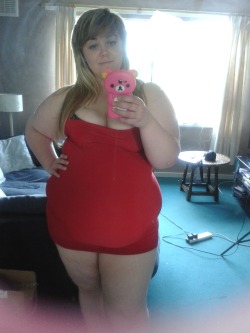 Beast-Bonnie-Sama:  Size 20/22 Wearing A Size 8/10 Dress, Iâ€™M Thinking I Need