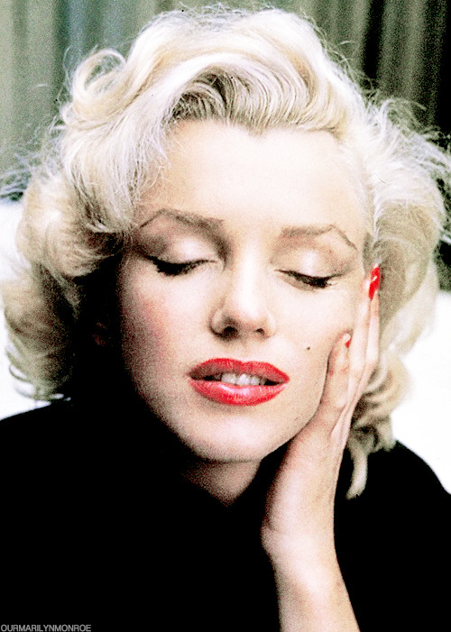 laurasaxby-deactivated20171112:  Marilyn Monroe photographed by Alfred Eisenstaedt,