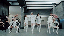 EVERGLOW // Adios MV