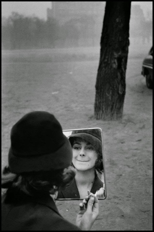 Elliott Erwitt Paris 1958