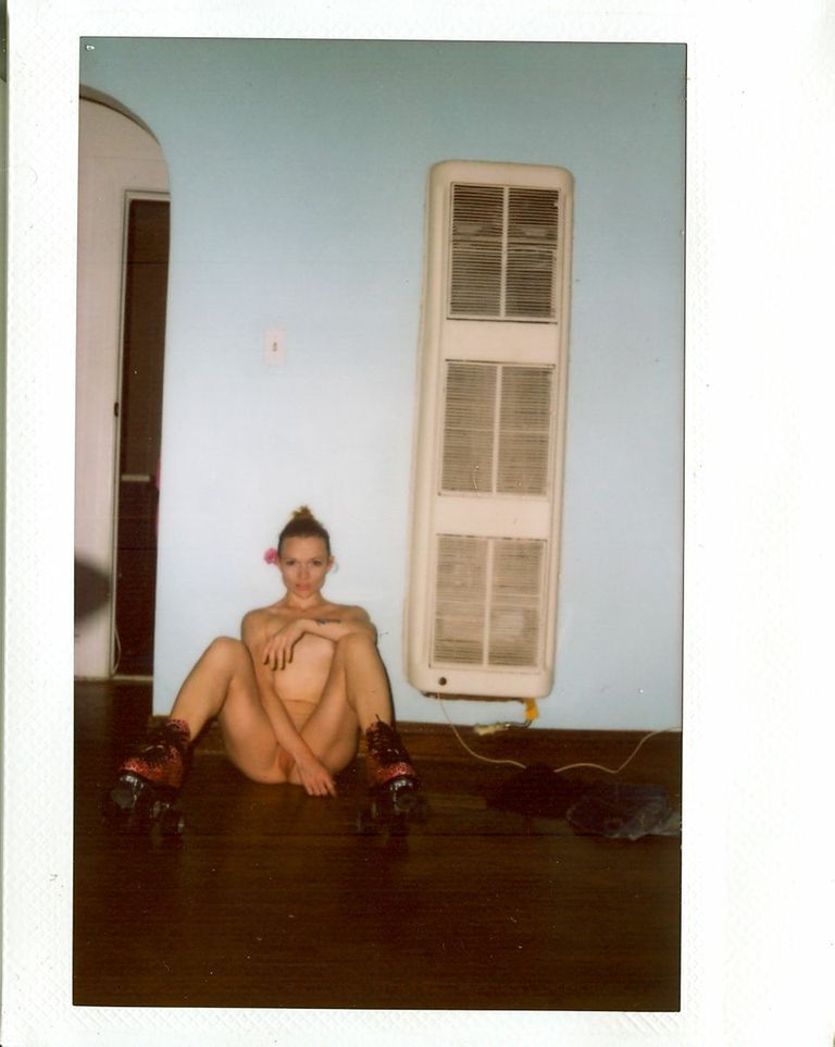 cupcakedujour:  &ldquo;I never take off my skates&rdquo; Tita RollerGirl