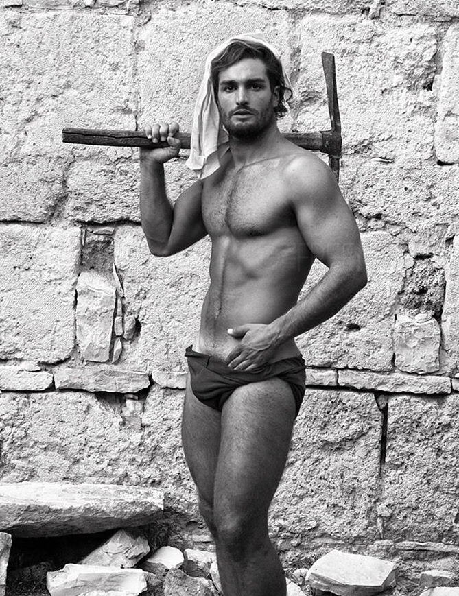 Italian hunk ðŸ˜ http://imrockhard4u.tumblr.com