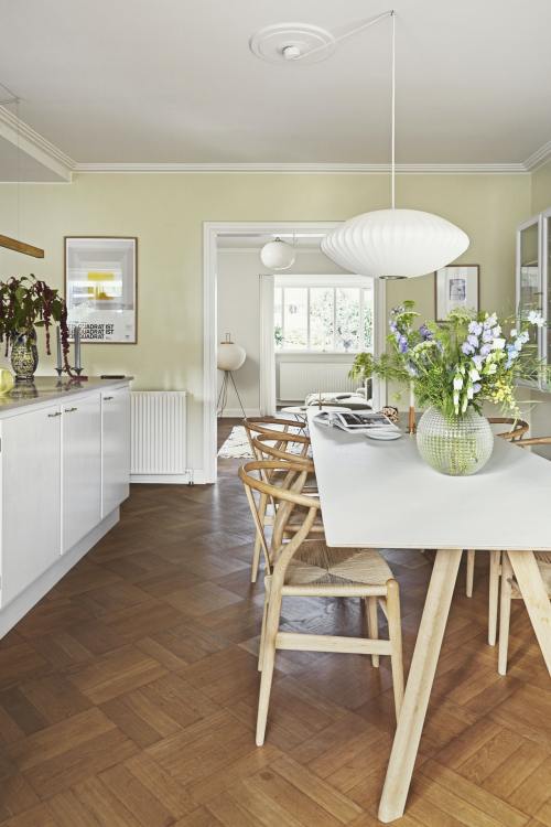 Light Scandinavian home | styling by Julie Løwenstein &amp; photos by Anitta Behrendt THE