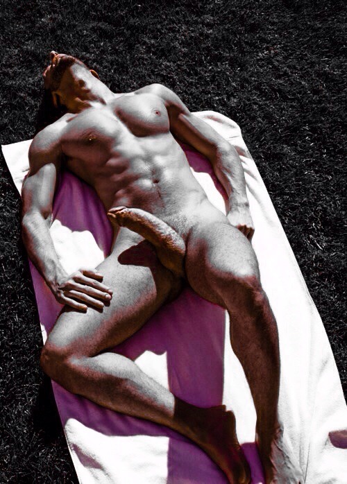 hotnaked8:  Magnificent