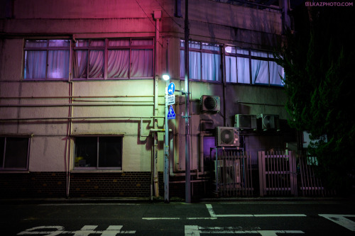 tokyostreetphoto: Violet Light II, Ikebukuro 池袋