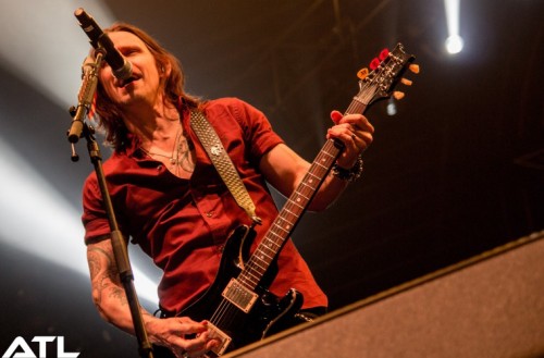 Myles Kennedy yesterday with Alter Bridge @ Amsterdam.Credits to All Things Loud. More infos he