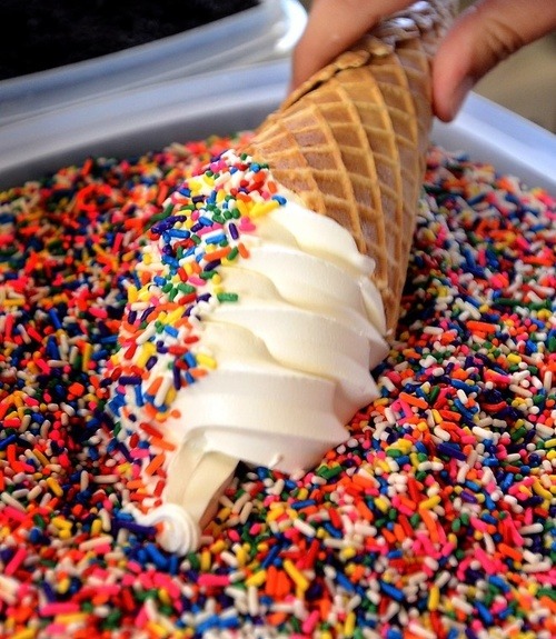 foodishouldnoteat:  if you love food follow my blog! 