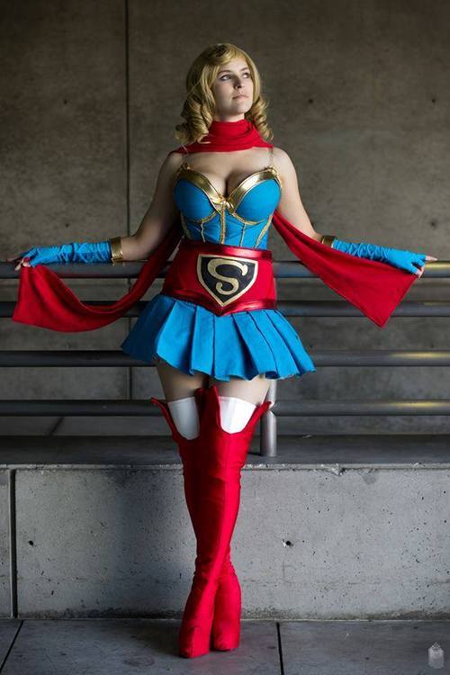 cosplayiscool:Supergirl by Space Pizza Check out http://cosplayiscool.tumblr.com for more awesome co