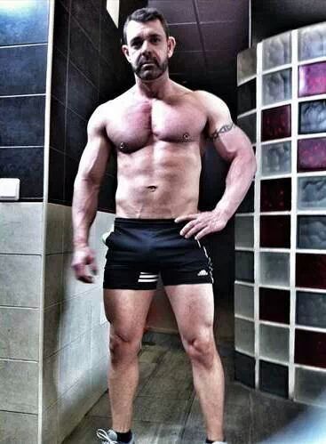  Two hairy men blogs: http://sambrcln.tumblr.com/archive http://hairysex.tumblr.com/archive