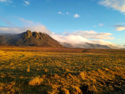 oneshotolive:  Snæfellsnesvegur, Iceland last week [OC] (4032x3024) 📷: paules_nl 