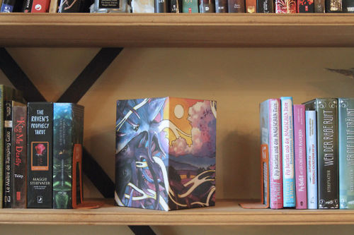 maggie-stiefvater: maggie-stiefvater:Okay, if you want one of the Raven Cycle art boxes, this is the