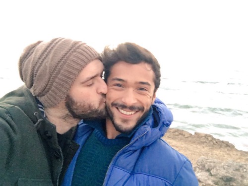 lorenzoandpedro:  Do us a favor today, and smile!😄