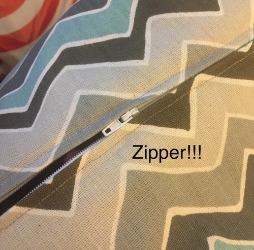jancola: I’ve discovered some people are intimidated by zippers, so here’s a really basic tutorial f