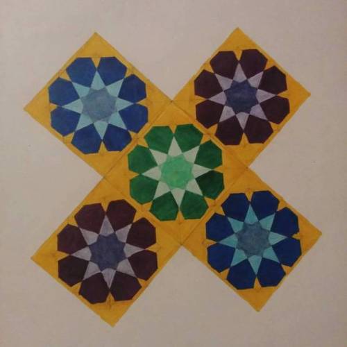 I didn&rsquo;t align this properly but I love the colours  . . #islamicart #islamicgeometricart 