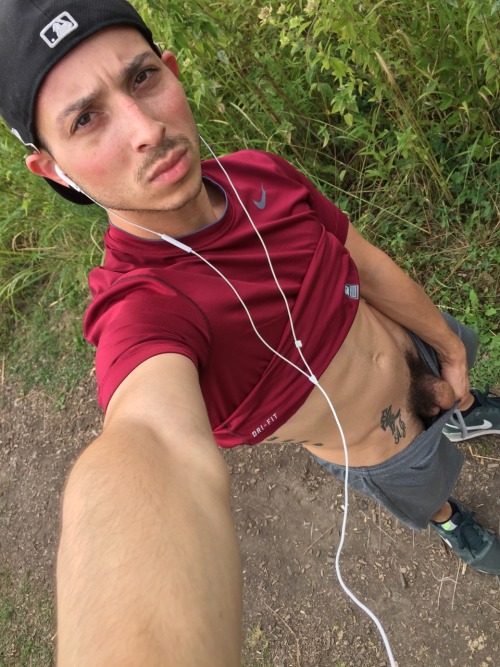 rawbadboi:  Morning run=selfieshoot