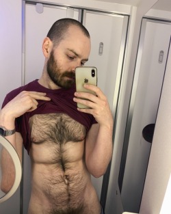 newport1977: scruffyasfuck: Aeroplane toilet lighting is kinda okay imo … … … #selfie #beardedmen #thebeardedhomo #gaybeards #guyswithbeards #beardsofinstagram #instacub #gay #instagay #gaycub #bearscubsandbeards #scruff #gaybear #hairy #instagay