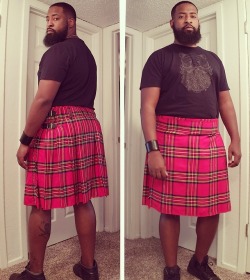 buttbanga85:I LOVE KILTS!! Can you guess