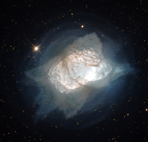 ikenbot: The Planetary Nebula of NGC7027 Image by Delio Tolivia Cadrecha A very young and dense plan