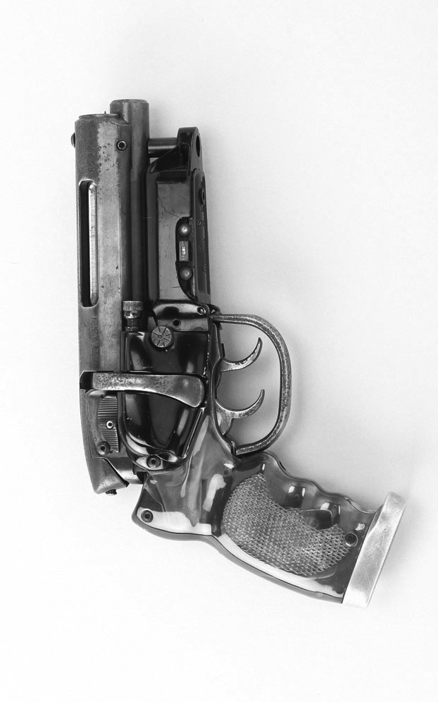 demonic-fiend:  Black &amp; White Blog 