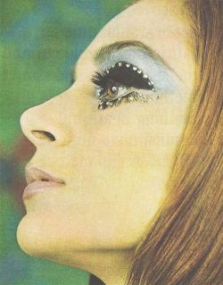 theswinginsixties:  ‘Stardust’ - 1960s makeup