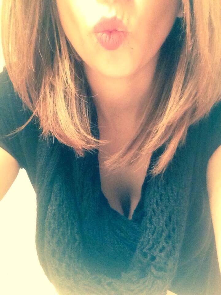 sweetparadise26:  sweetparadise26:  👅👄💋  #reblog #selfie