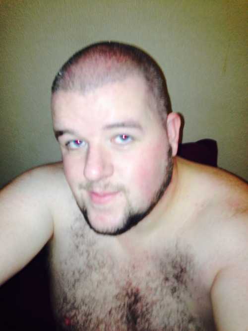 smithylad711:  Naked cuddles anyone??? 😘😘😘 