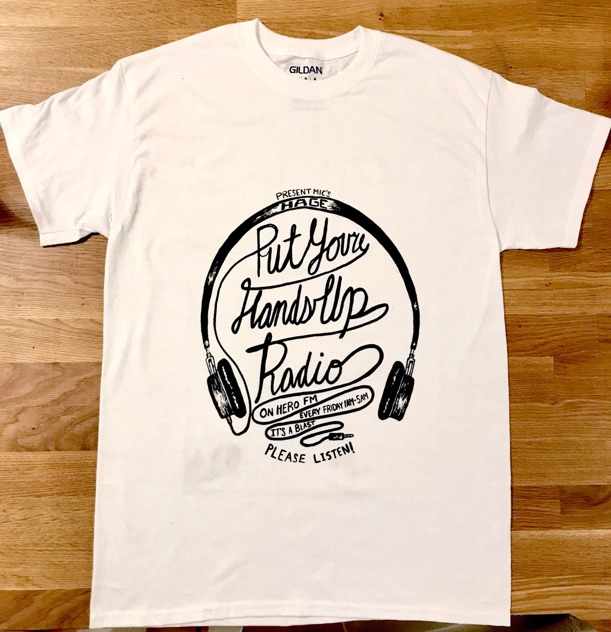 beeuma:Put your hands up radio!!!! Came up with this design to support Present Mic’s