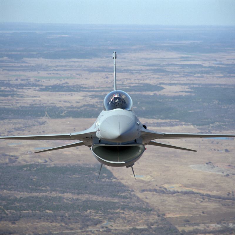 robotpignet:  F-16 Fighting Falcon 