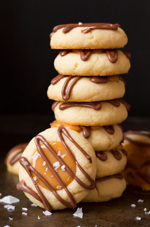 sweetoothgirl: Twix Thumbprint Cookies