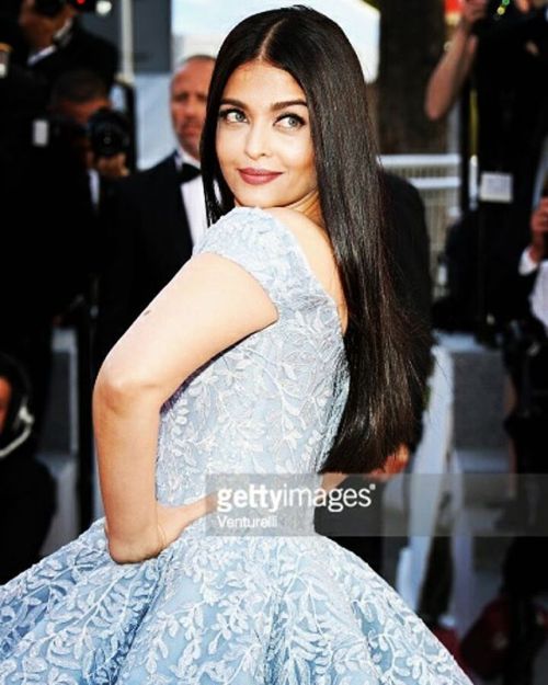 #aishwaryarai in #MichaelCinco   #Cinderella  #cannes #cannesfilmfestival #cannes2017 #aishwaryaraib