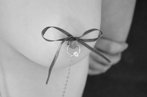 chainward:Chained Nipples