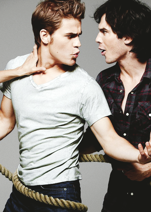     14/50 fav. pictures of → Paul & Ian      