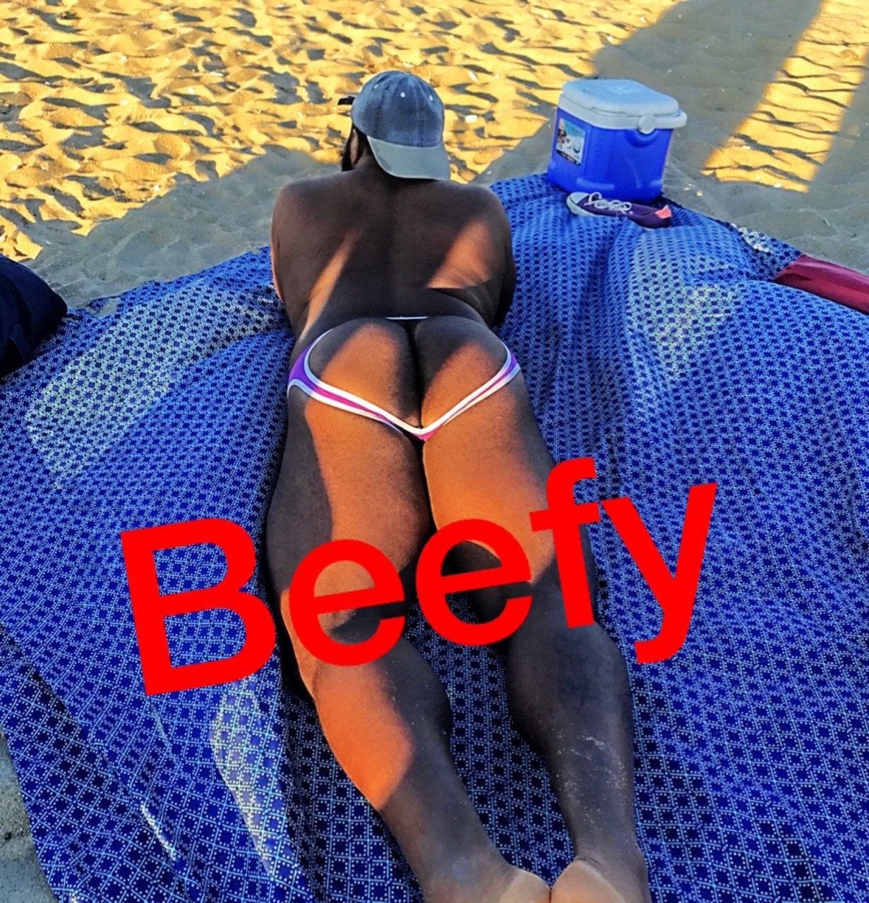 itastelikebeefy:  Happy Hump Day from Beefy!