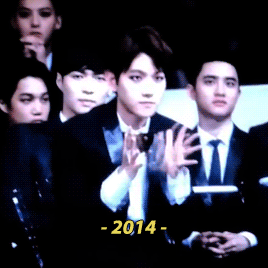exoturnback:  clapping baekhyun: then &amp; now 