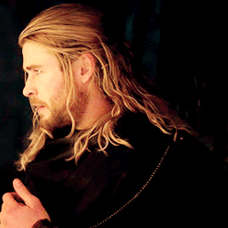 bayleafpaprika:— Thor being extremely pretty, The Dark World (2013)