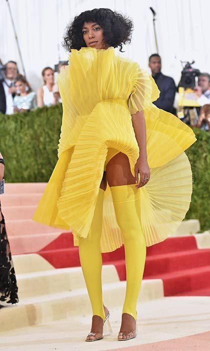 SOLANGE SHOE GAME IS BETTER THAN YOUR FAVE!