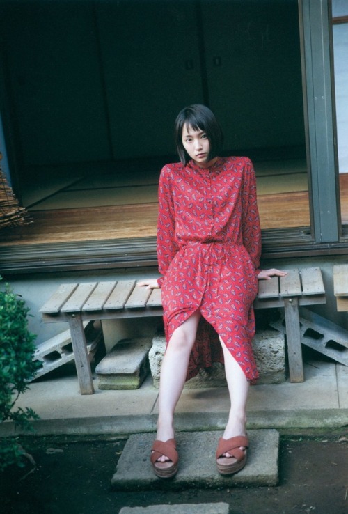 pansiron4946: 吉岡里帆