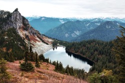 hannahaspen:  Lake Valhalla, WA © Hannah