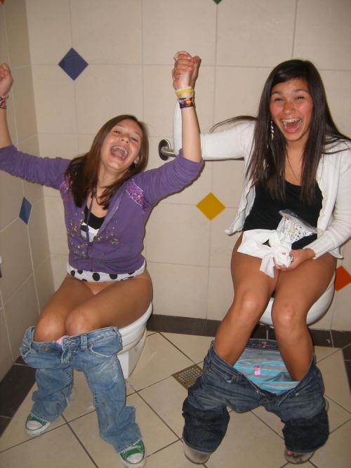 TOILET PEE adult photos