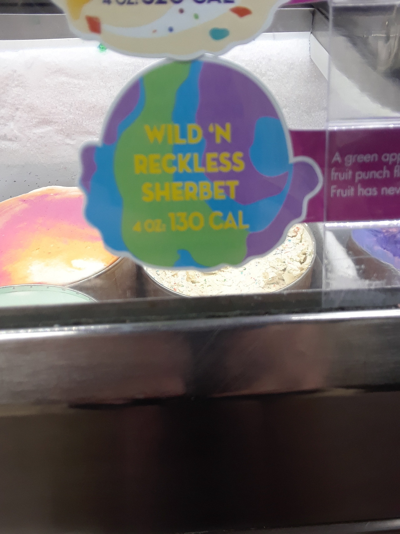 Found at baskin robbins. Kind of describes your lapamedot, doesn’t it?(theblackestnightfalls)ghsdlfhsdflk