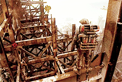 vviserystargaryen:Pacific Rim Meme: Five LocationsThe Wall of Life [Anti-Kaiju Wall]The Anti-Kaiju W