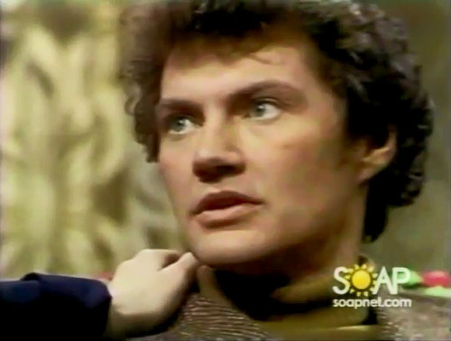 ANDY ROBINSON As Frank Ryan In RYAN'S HOPE - S1.E413 (1977)