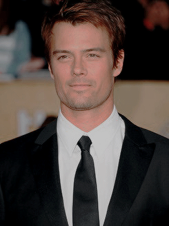 joshduhamelsource:  Josh Duhamel At The 17th Annual Screen Actors Guild Awards In
