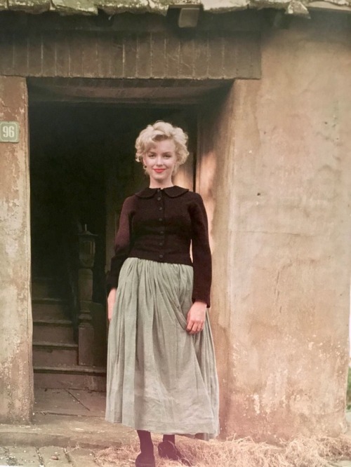 Marilyn Monroe in a “peasant girl” costume nicked from the Fox Studios wardrobe department. Photo by