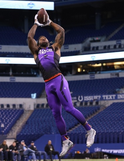 charlibal:  BALLERS we THIRST for seriesWanna RUN some DRILLS with him ???