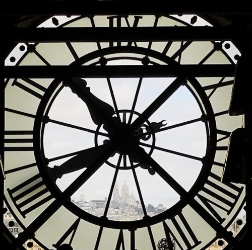 Classic view of Sacre Coeur through the clock face in the Musee D’Orsay #paris #museedorsay #w